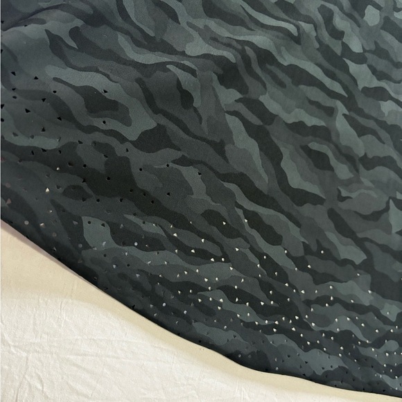 lululemon Black Camo Tee - Picture 2 of 5